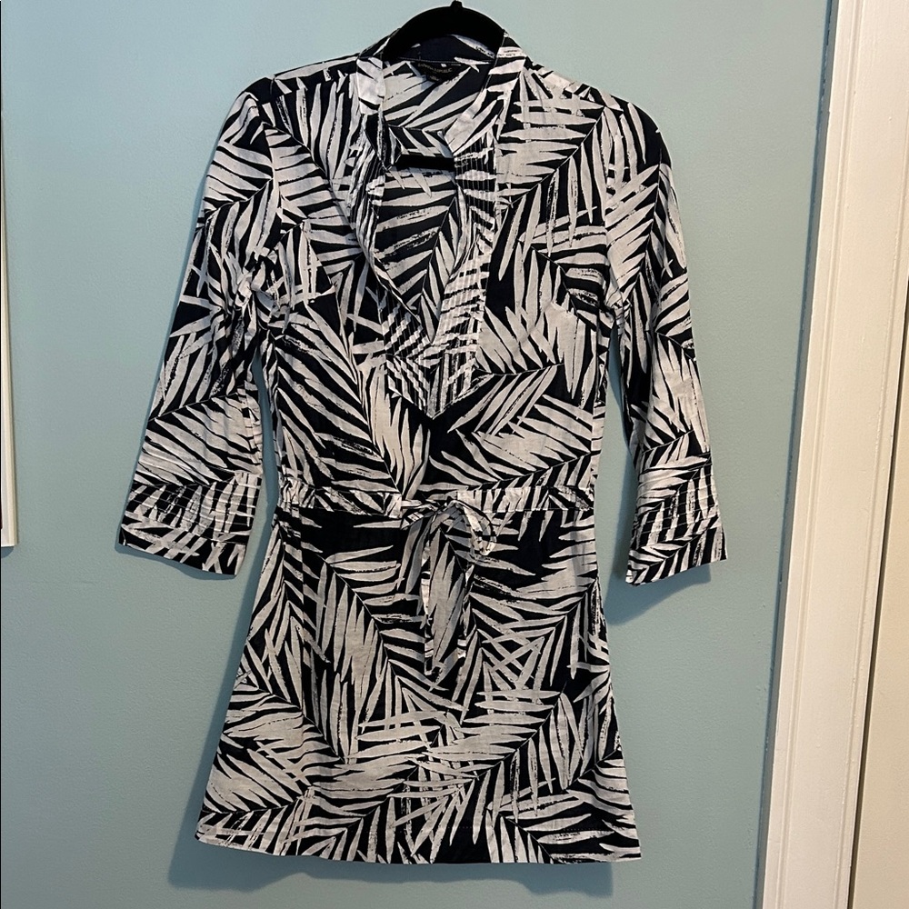 Banana Republic Black and Taupe Abstract Tunic